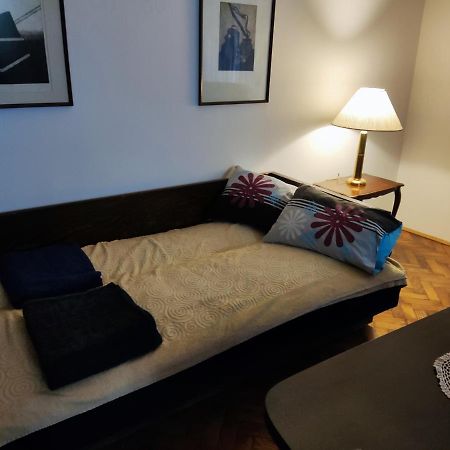 Vintage Apartment In The Center Of Novi Sad Eksteriør billede